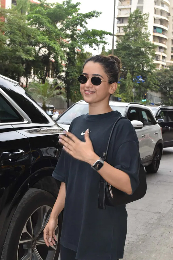 2.Sanya-Malhotra.jpg 3