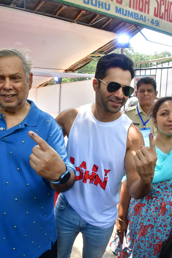 9.Varun-Dhawan.jpg 9