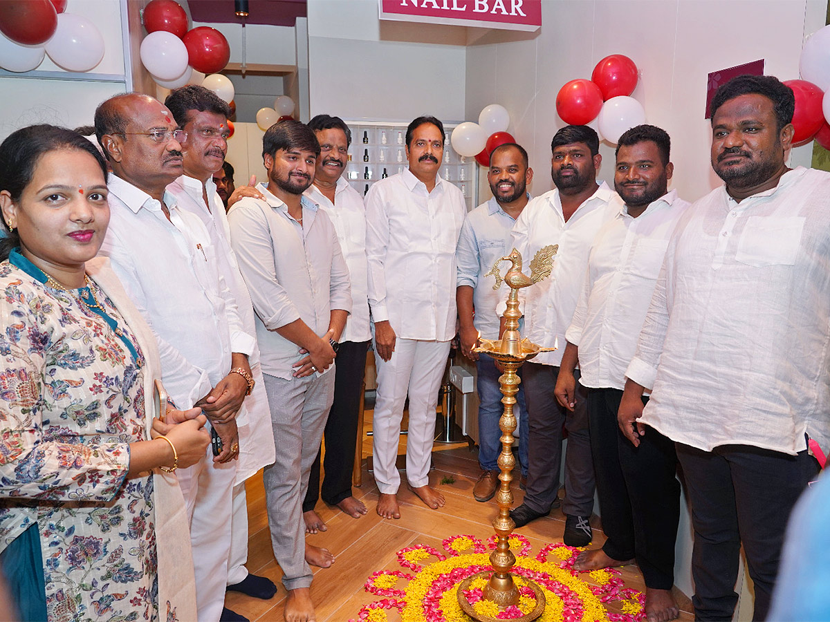 Autumn_20Salon_20in_20Chandanagar_20Photos-7.jpg 7