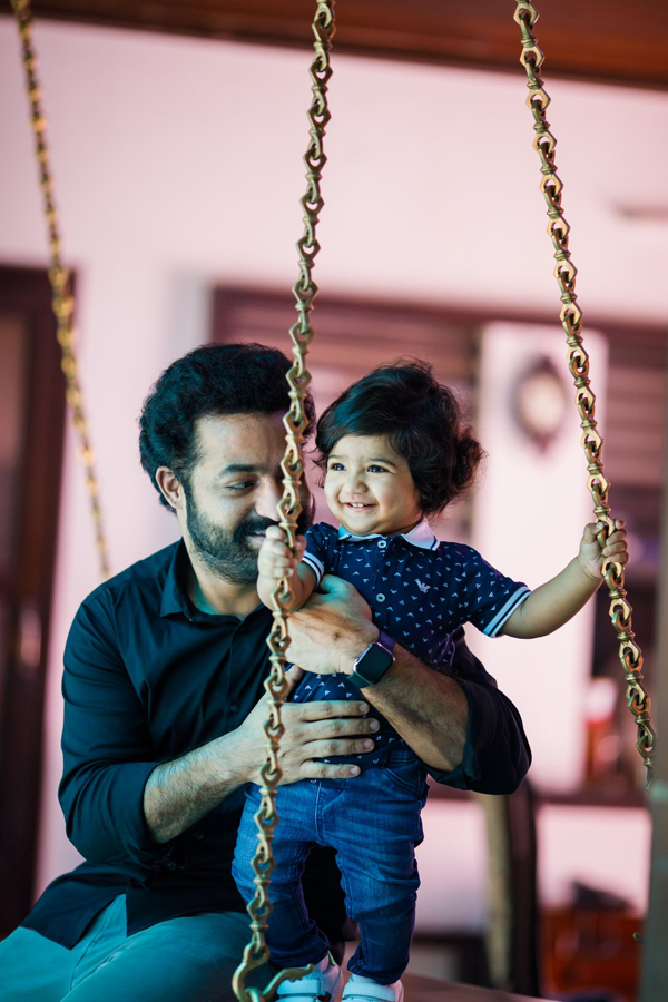 Jr.NTR-41.jpg 38