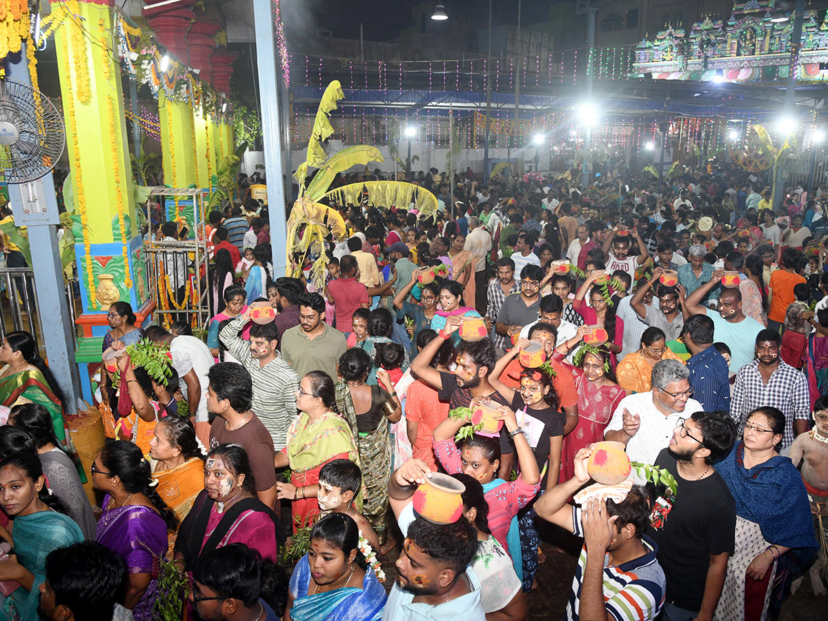 Tataiahgunta_20Gangamma_20Jatara_20in_20Tirupati_20Photos-_20_2826_29.jpg 26