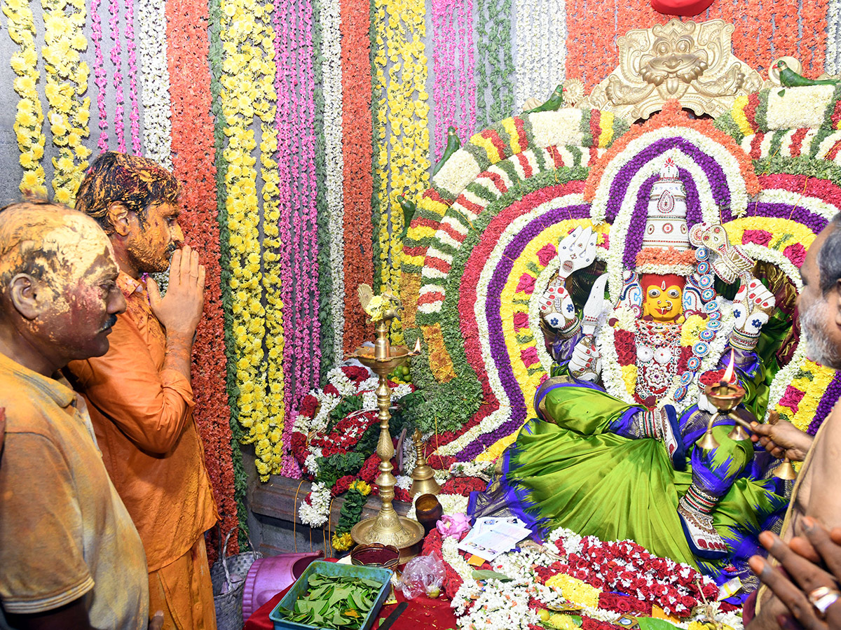 Tataiahgunta_20Gangamma_20Jatara_20in_20Tirupati_20Photos-_20_2860_29.jpg 60