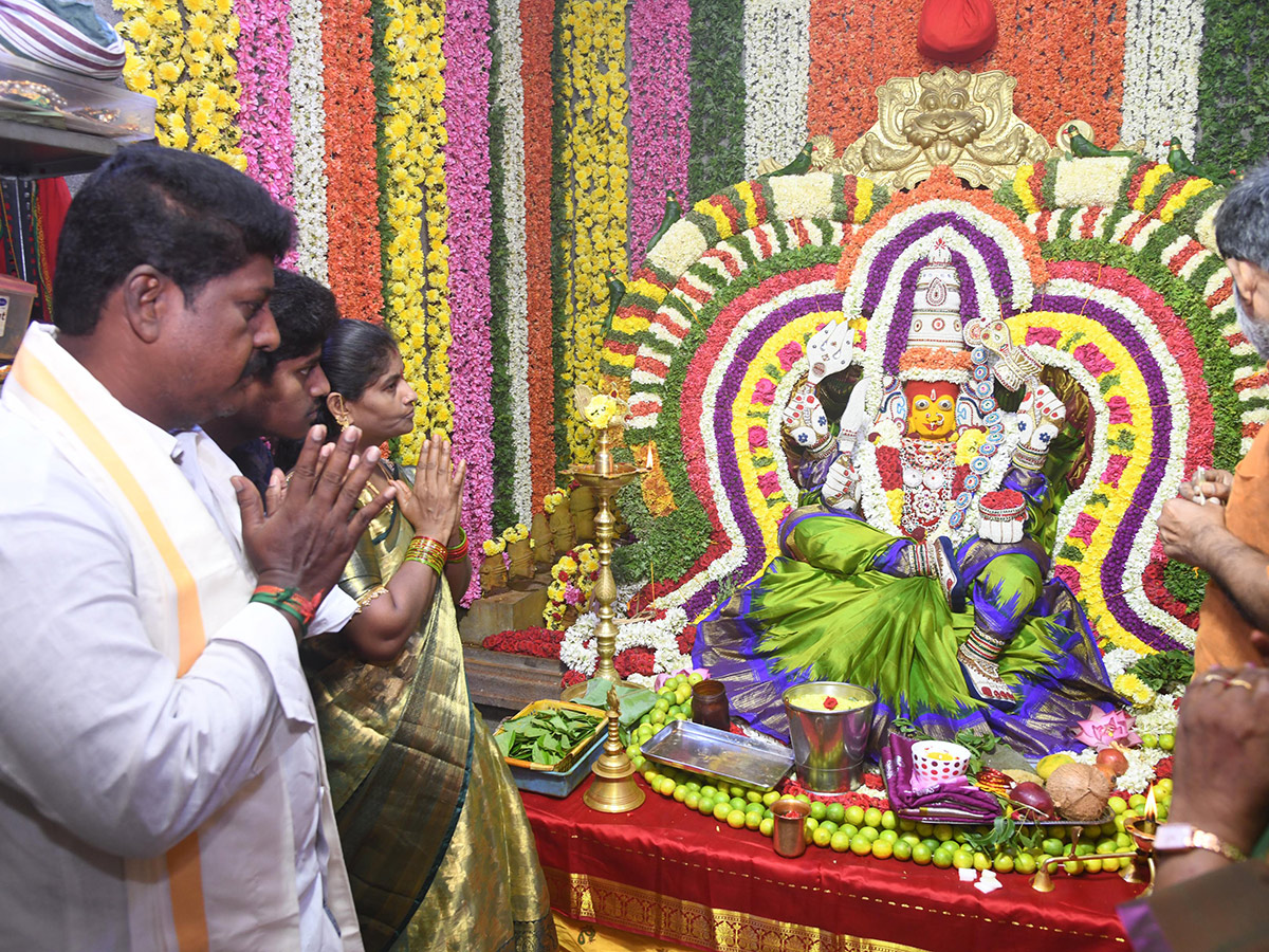 Tataiahgunta_20Gangamma_20Jatara_20in_20Tirupati_20Photos-_20_2864_29.jpg 64