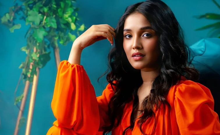 anika-surendran-.jpg