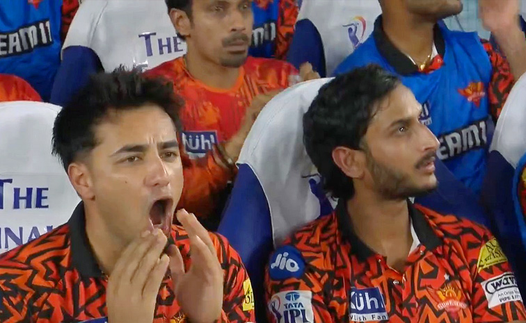 Kolkata_20Knight_20Riders_20vs_20Sunrisers_20Hyderabad_20Qualifier_201_20Photos_20_2815_29.jpg 14