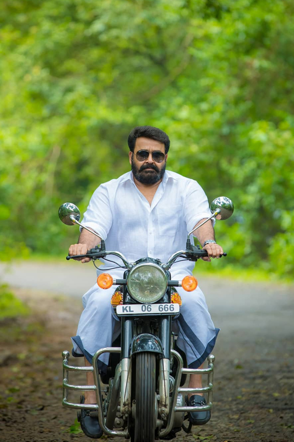 Mohanlal-29.jpg 30