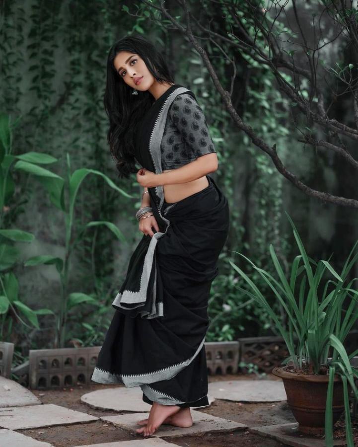 NabhaNatesh-02.jpg 3