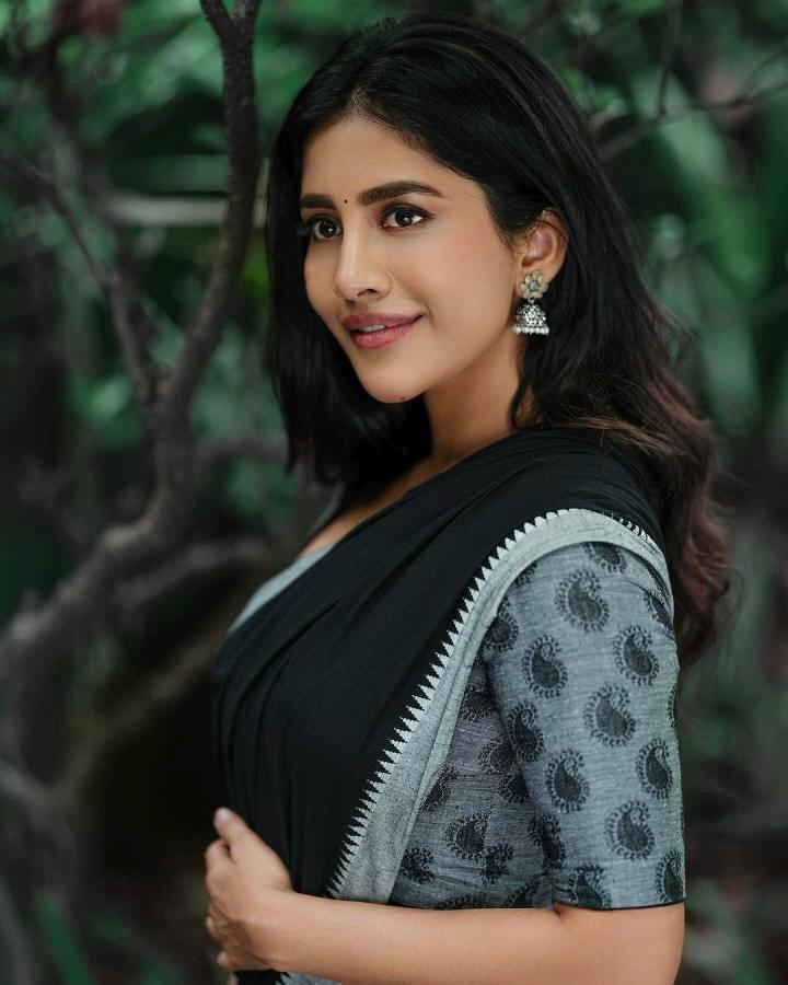 NabhaNatesh-07_0.jpg 8