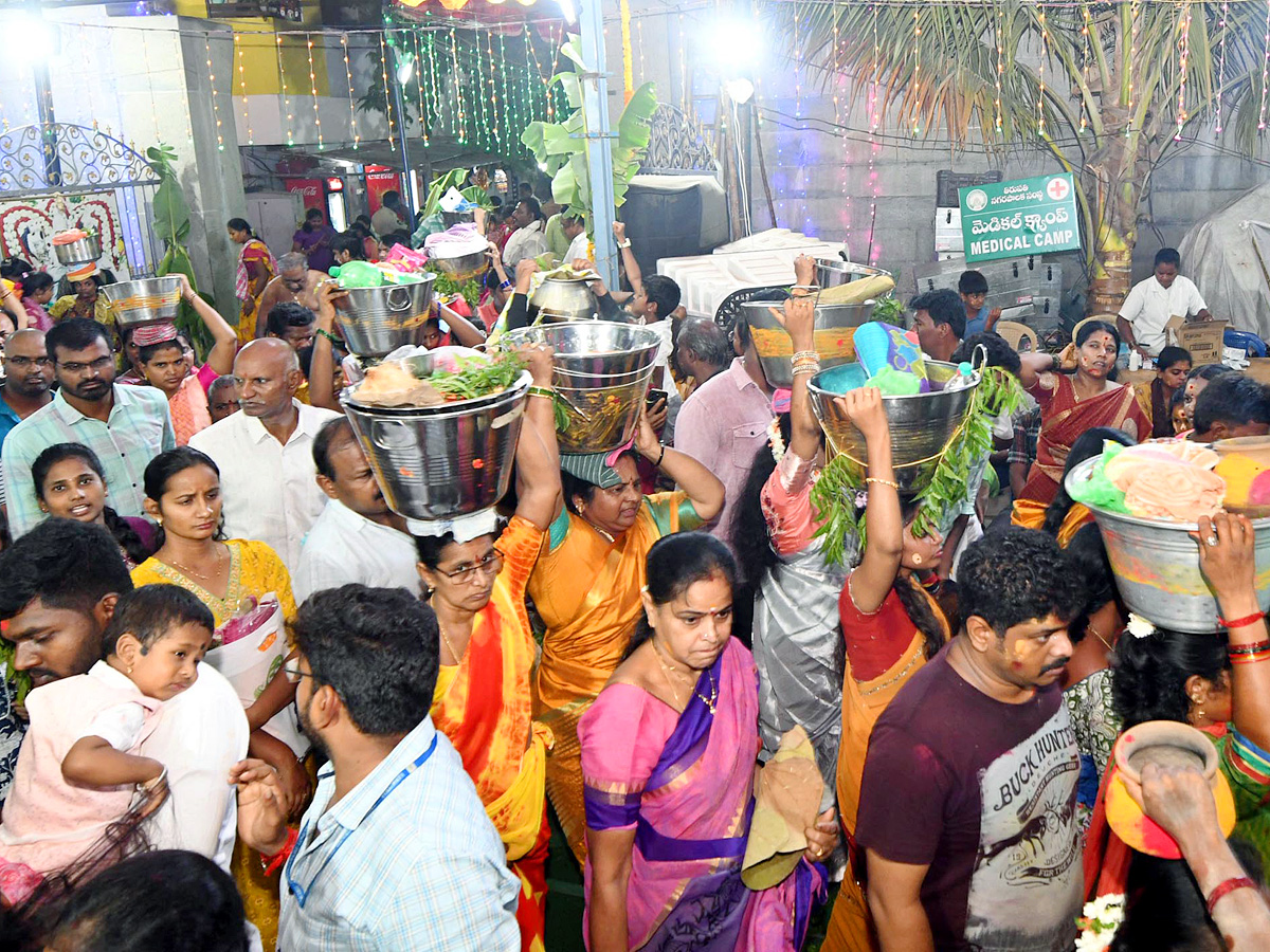 Tirupati_20Gangamma_20Jatara_202024_20Photos_20_2814_29.jpg 15