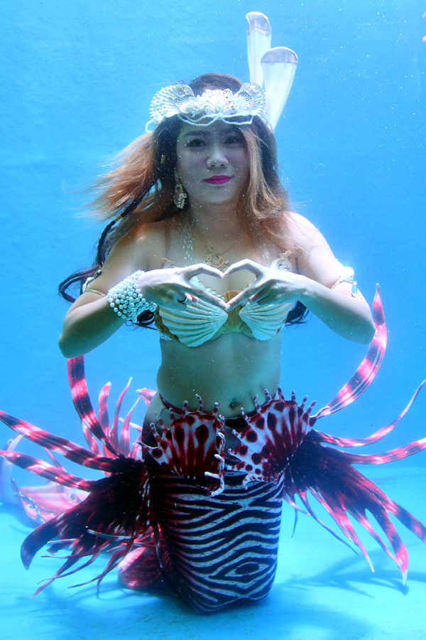 Mermaids-2.jpg 2