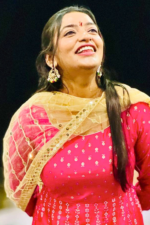 Actress_20Ashi_20Roy_20Busted_20For_20Being_20Present_20At_20Bengalurus_20Rave_20Party_20Photos_20_2819_29.jpg 20