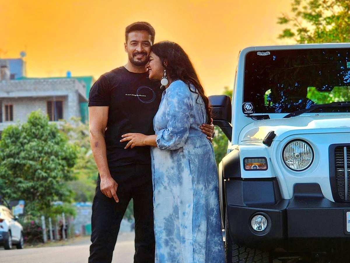 Kannada_20actors_20Darshak_20Gowda_20and_20Shilpa_20Ravi_20welcome_20baby_20boy_20Photos_20_2811_29.jpg 17