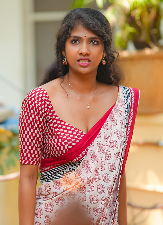 Sri_20Lakshmi_20Satish_20Hot_20HD_20Photos-_20_2813_29.jpg 13