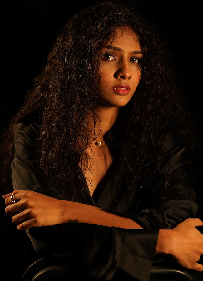 Sri_20Lakshmi_20Satish_20Hot_20HD_20Photos-_20_2819_29.jpg 19