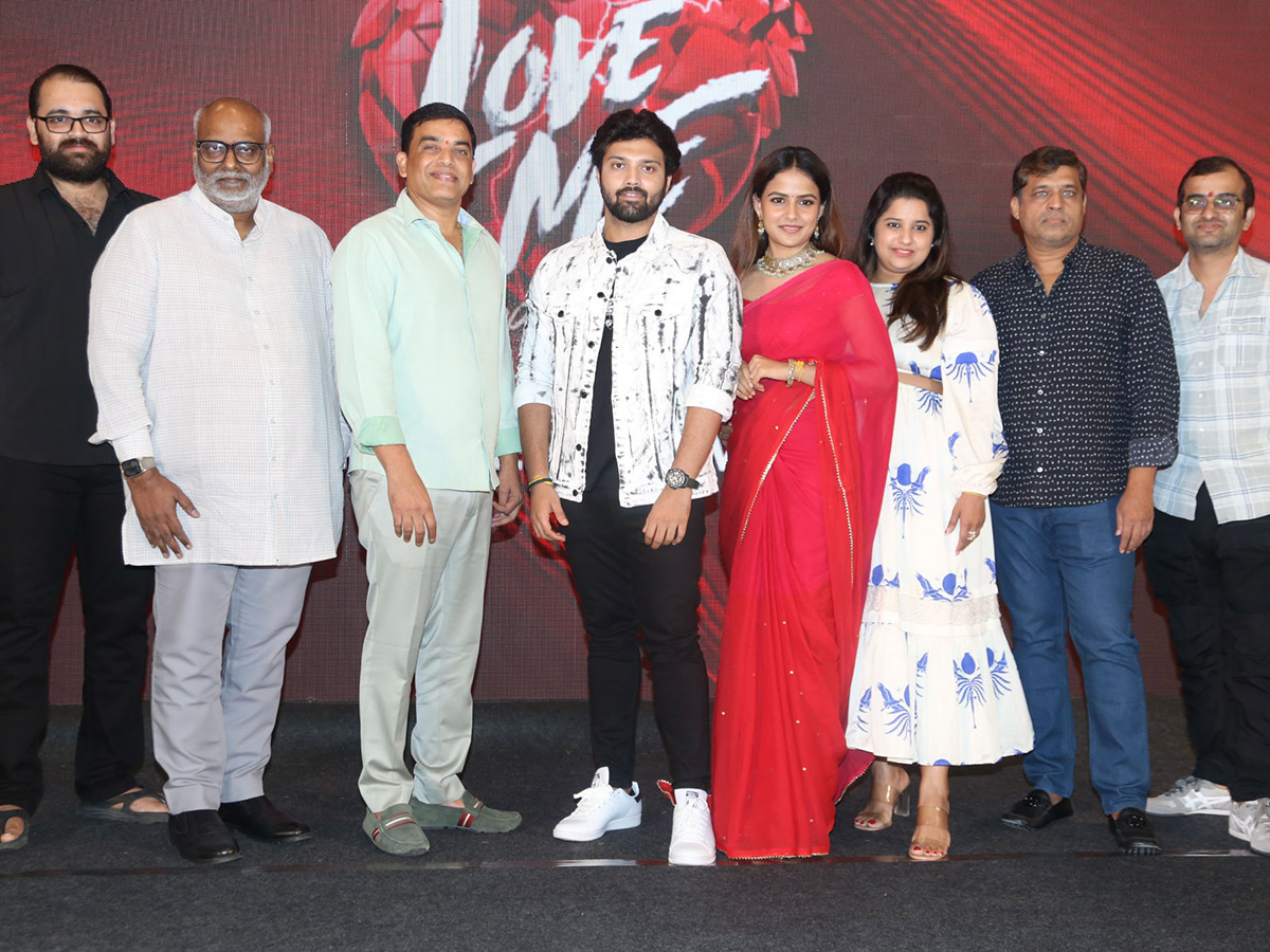 Love_20Me_20Movie_20Pre_20Release_20Function_20Photos-1.jpg 1