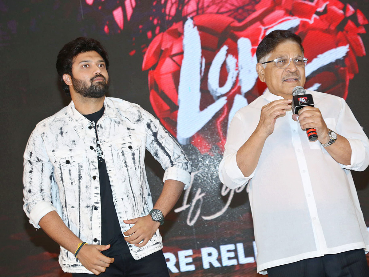 Love_20Me_20Movie_20Pre_20Release_20Function_20Photos-16.jpg 13