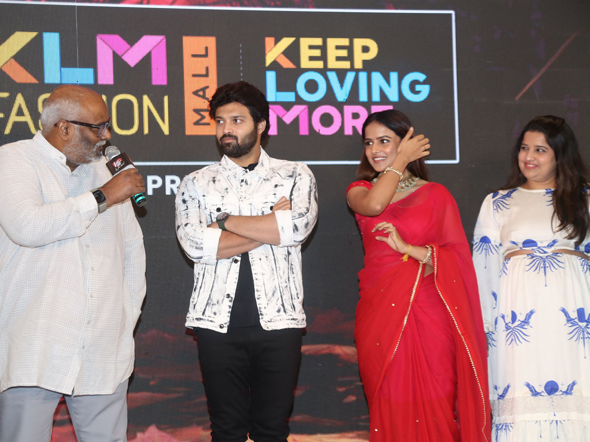 Love_20Me_20Movie_20Pre_20Release_20Function_20Photos-2.jpg 2