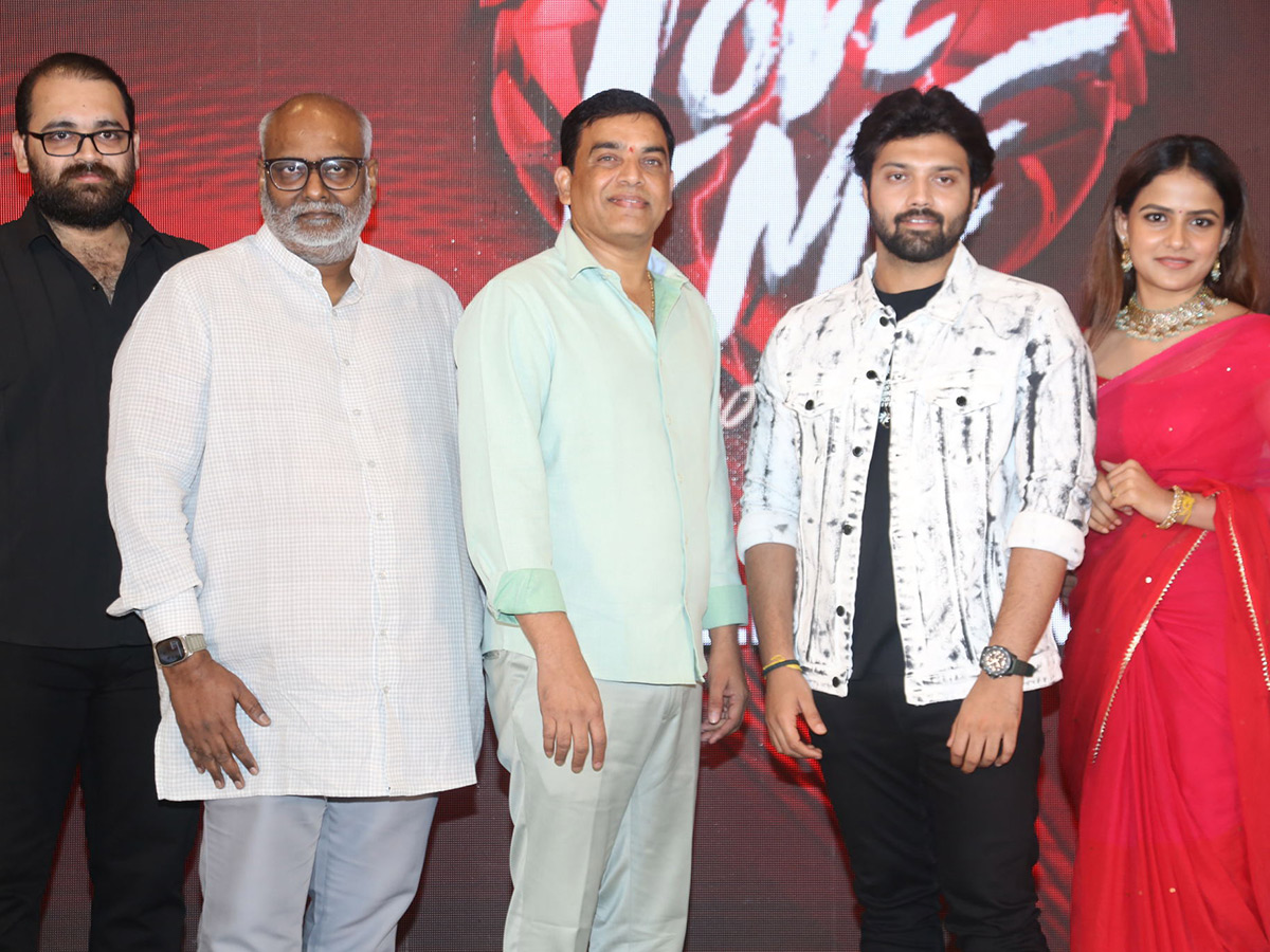 Love_20Me_20Movie_20Pre_20Release_20Function_20Photos-23.jpg 20