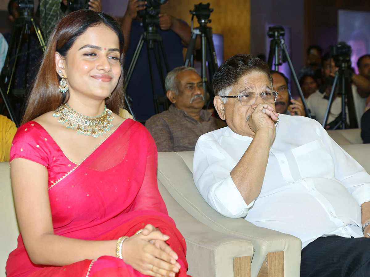 Love_20Me_20Movie_20Pre_20Release_20Function_20Photos-3.jpg 3