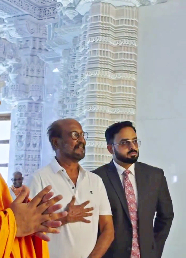 Rajinikanth_20Visited_20BAPS_20Hindu_20Mandir_20Abu_20Dhabi_20Photos-_20_2820_29.jpg 20