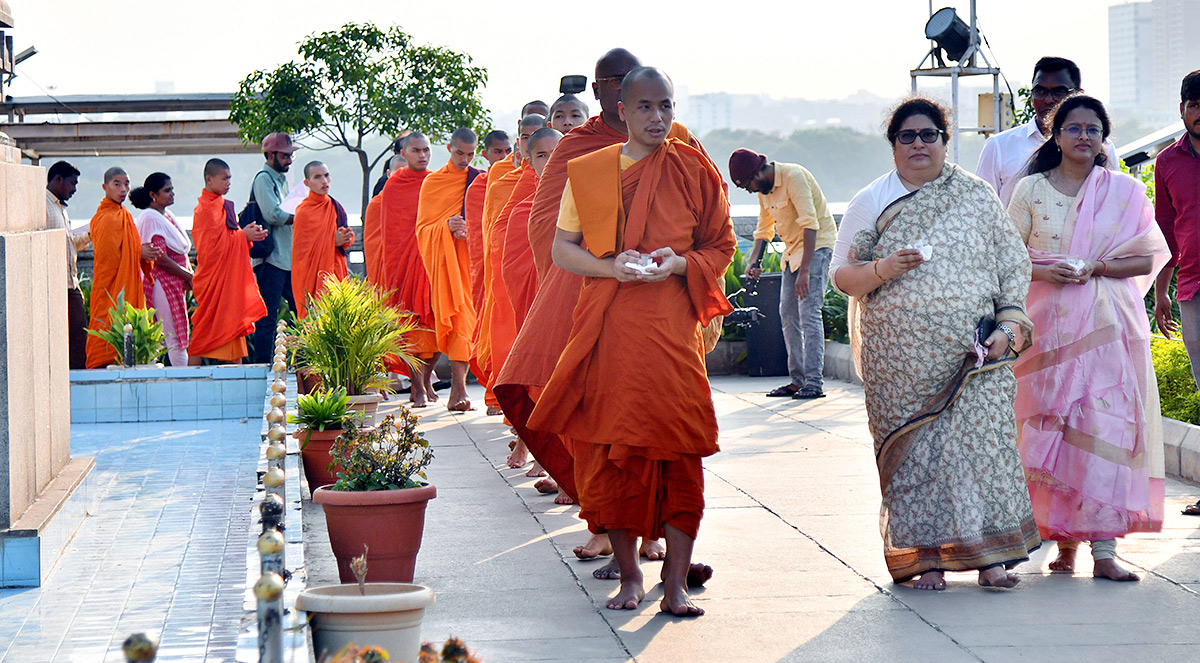 buddha_20purnima_20celebration_20in_20hyderabad-27.jpg 27