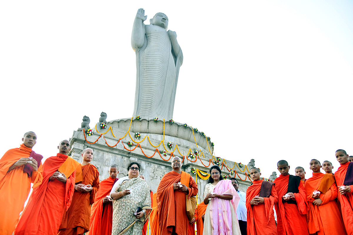 buddha_20purnima_20celebration_20in_20hyderabad-29.jpg 28