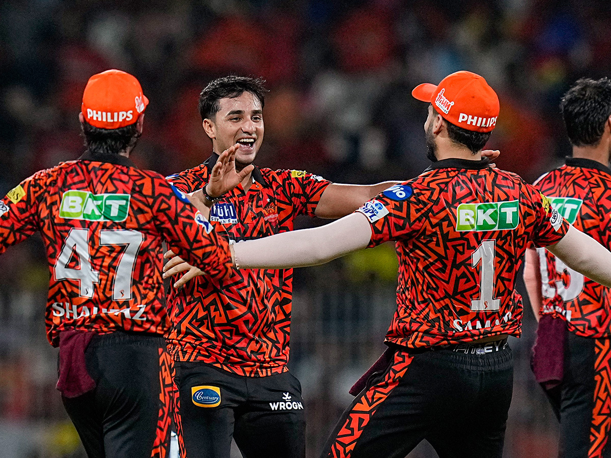 IPL_20Qualifier_202_20cricket_20match_20between_20Rajasthan_20Royals_20and_20Sunrisers_20Hyderabad-_20_2817_29.jpg 17
