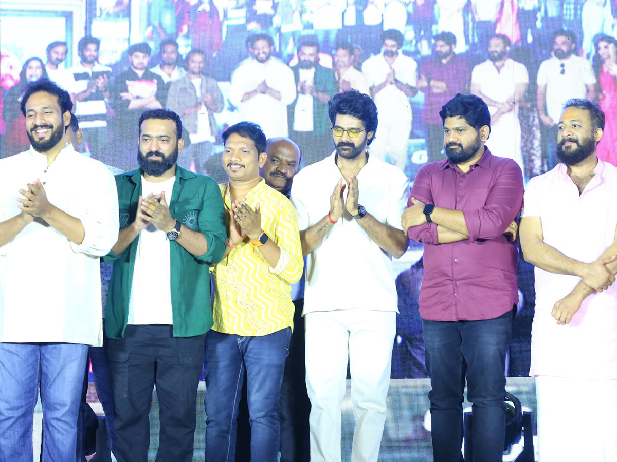 Kajal_20Aggarwal_20Satyabhama_20Trailer_20launch_20event_20Photos-_20_2814_29.jpg 14