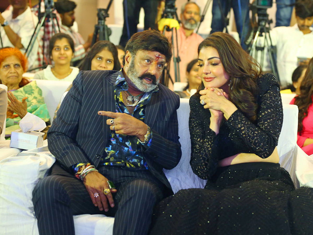 Kajal_20Aggarwal_20Satyabhama_20Trailer_20launch_20event_20Photos-_20_281_29.jpg 1