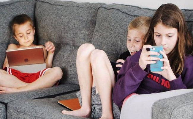Cellphones-Childrens.jpg