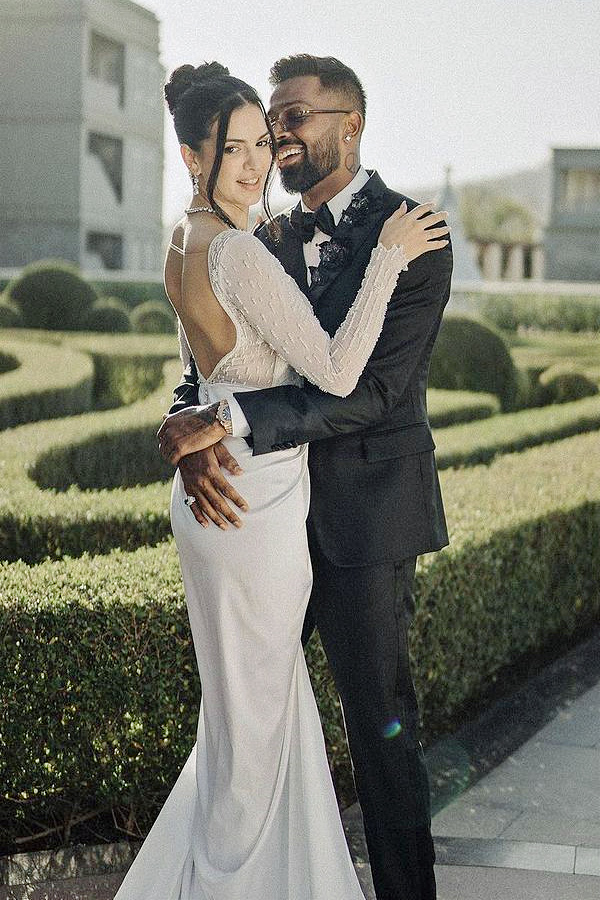 Natasha_20responds_20to_20rumours_20of_20divorce_20with_20Hardik_20Pandya_20Photos_20_284_29.jpg 5