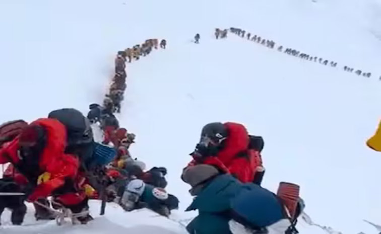 everest.jpg