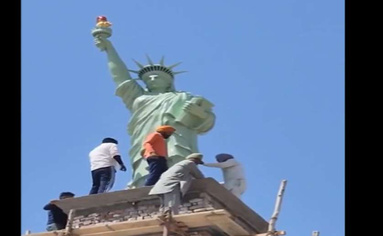 Statue_20of_20Liberty__20Punjab.jpg