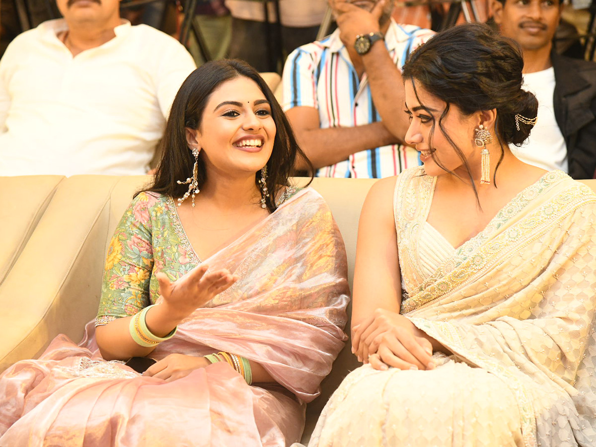 Rashmika_20Mandanna_20At_20Gam_20Gam_20Ganesha_20Pre_20Release_20Event-_20_2820_29.jpg 20