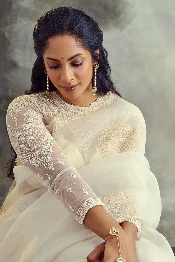 Sriya_20reddy_20amazing_20look_20_2811_29.jpg 7