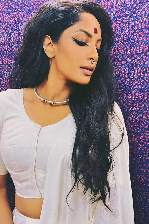 Sriya_20reddy_20amazing_20look_20_282_29.jpg 11