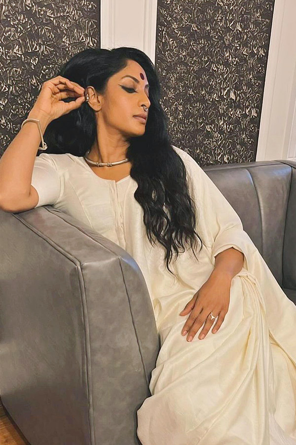 Sriya_20reddy_20amazing_20look_20_283_29.jpg 14