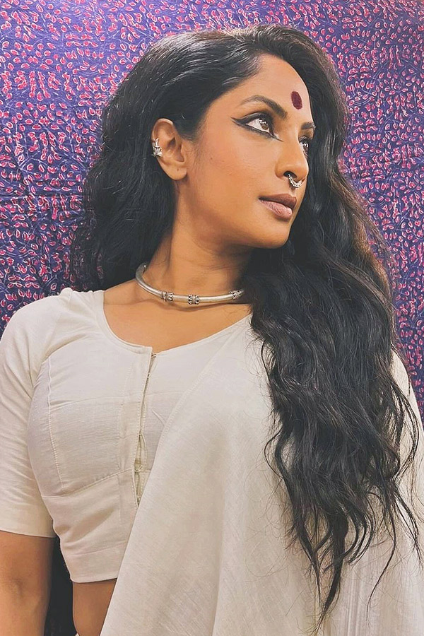Sriya_20reddy_20amazing_20look_20_284_29.jpg 12