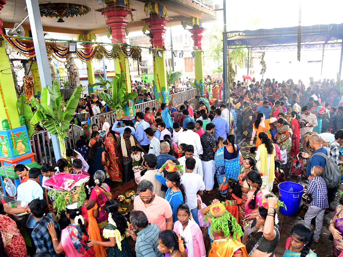Gangamma_20Jatara_20Tataiahgunta_20in_20Tirupati-21.jpg 19