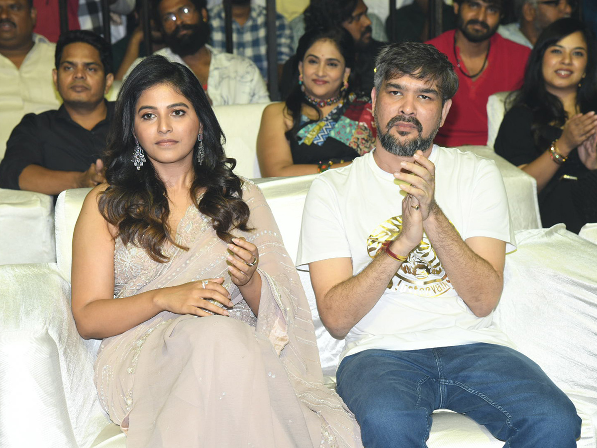 Gangs_20Of_20Godavari_20Pre_20Release_20Event_20Pics-_20_2824_29.jpg 24