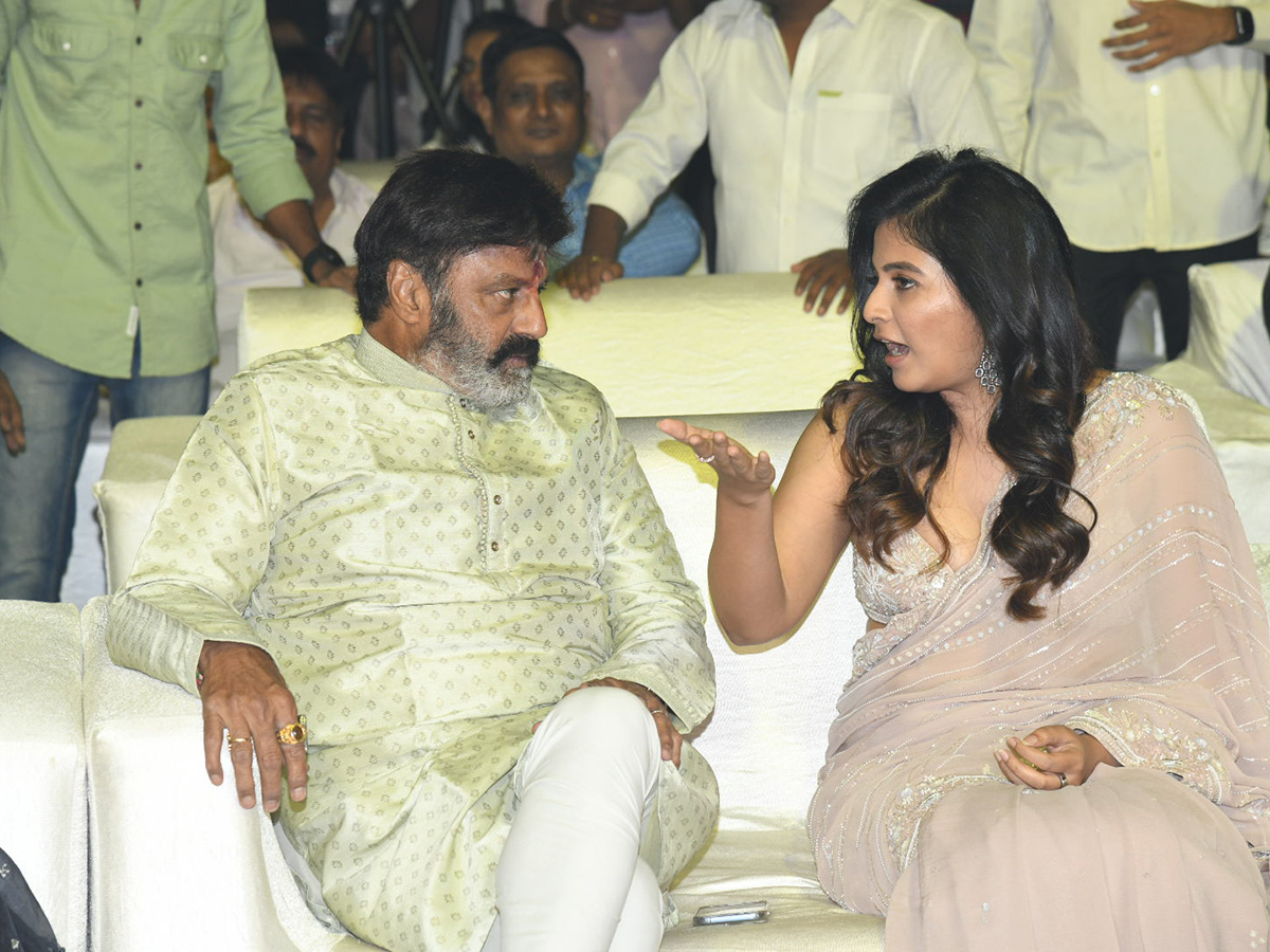Gangs_20Of_20Godavari_20Pre_20Release_20Event_20Pics-_20_2835_29.jpg 35