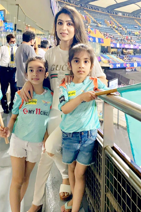 Gautam_20Gambhir_20wife_20Natasha_20Jain_20Photos_20_2811_29.jpg 13