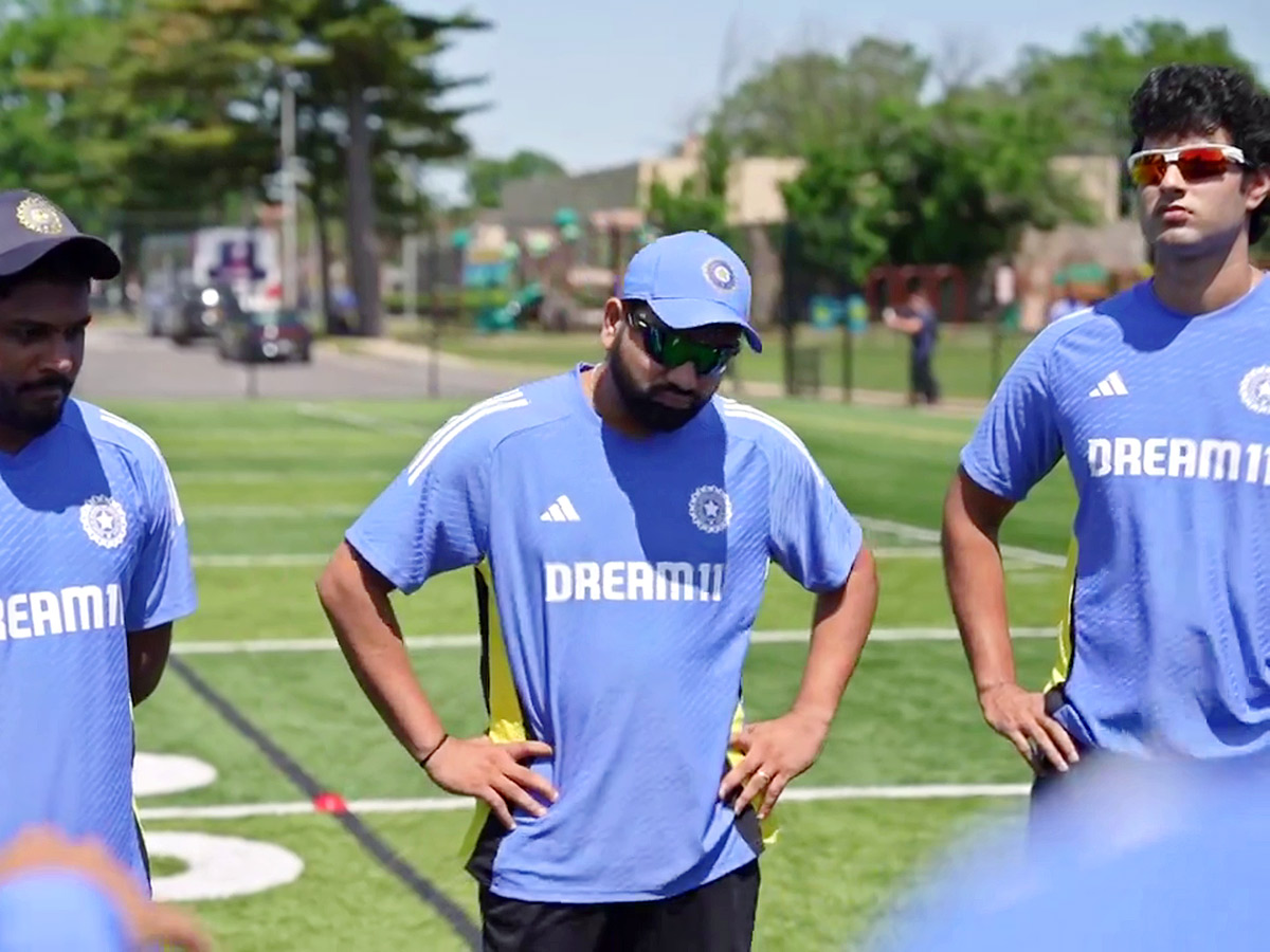 Indian_20cricket_20team_20begins_20preparations_20in_20New_20York-_20_2818_29.jpg 18