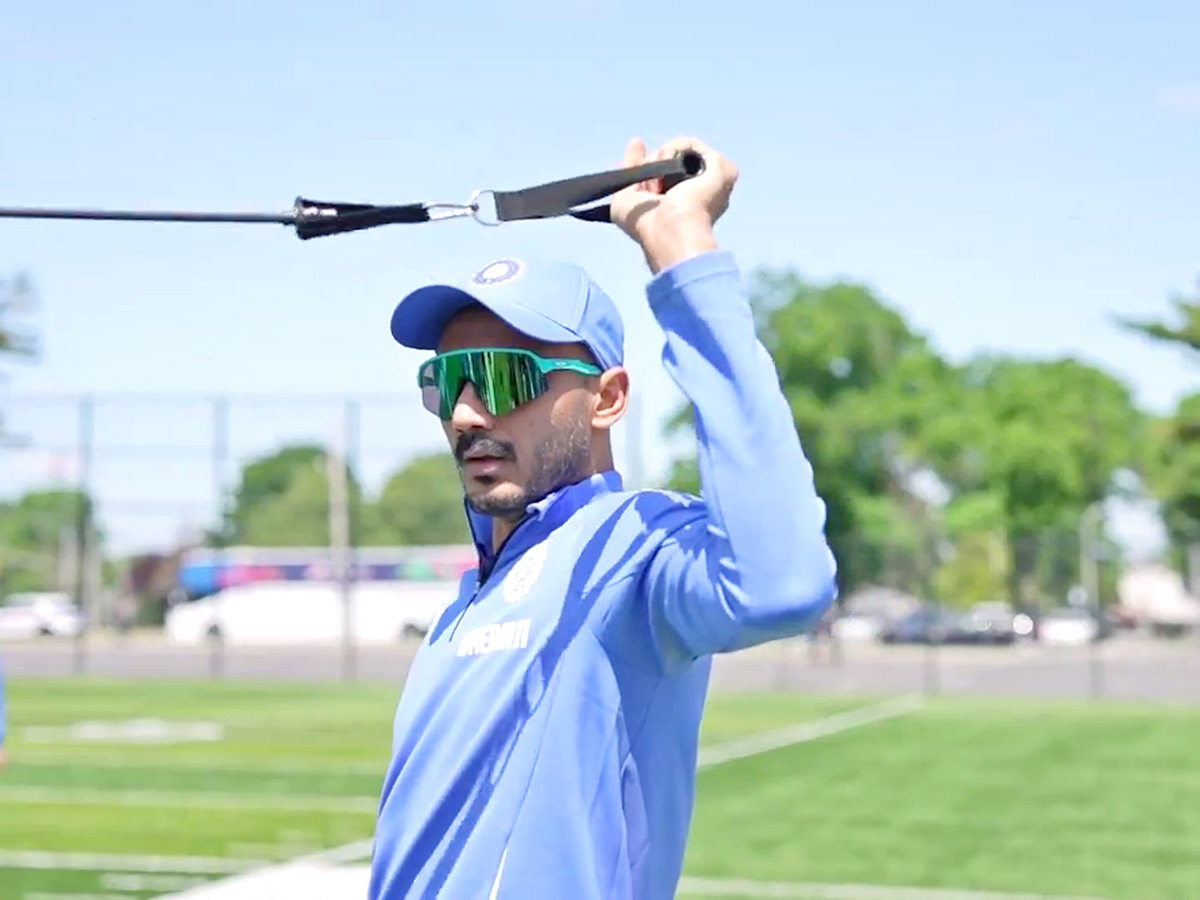 Indian_20cricket_20team_20begins_20preparations_20in_20New_20York-_20_2822_29.jpg 22
