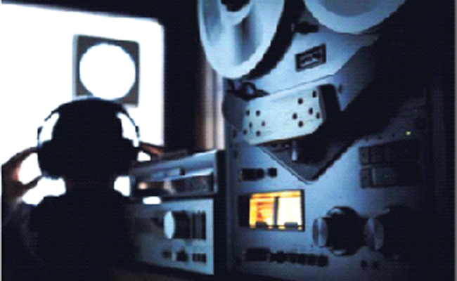 Phone-Tapping.jpg