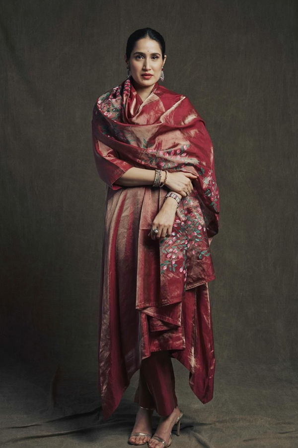 Fashion-17.jpg 19