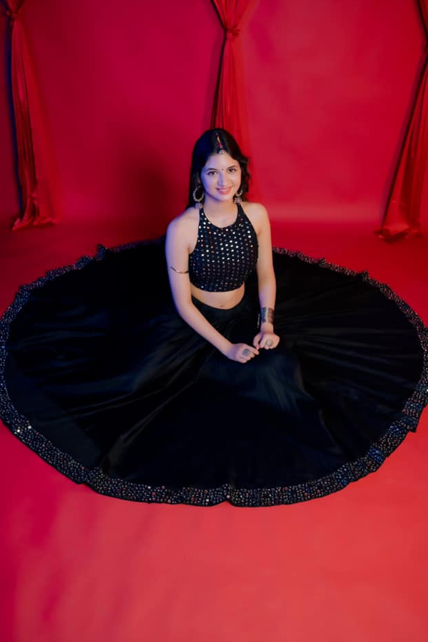 Harshaalii-Malhotra-26.jpg 26
