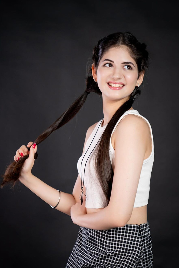 Harshaalii-Malhotra-32.jpg 32
