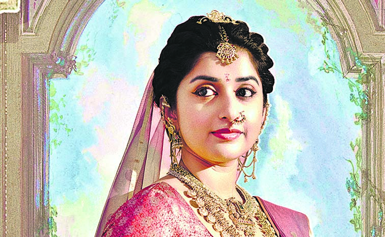 Meera_20_281_29.jpg