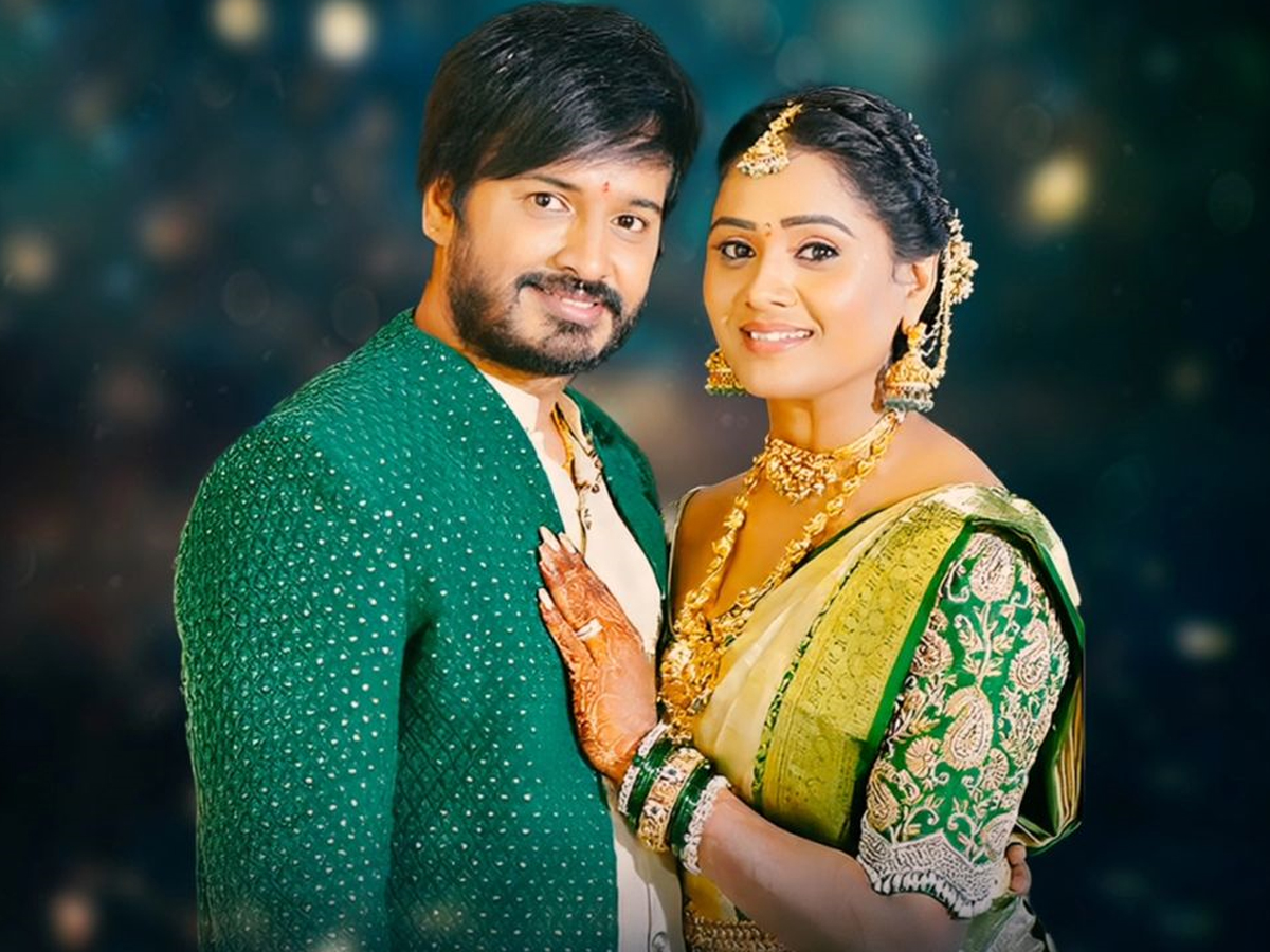Tv_20actress_20Keerthi_20Bhat_20birthday_20celebrations_20Photos_20_284_29.jpg 5